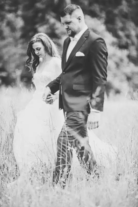 Svadobný fotograf Orava – prirodzené svadobné fotografie plné emócií