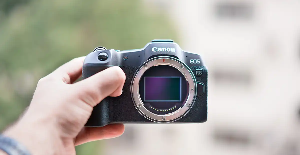 Canon EOS R8 – kompletná recenzia z praxe: je to ideálny full-frame fotoaparát pre portréty, svadby aj hobby?