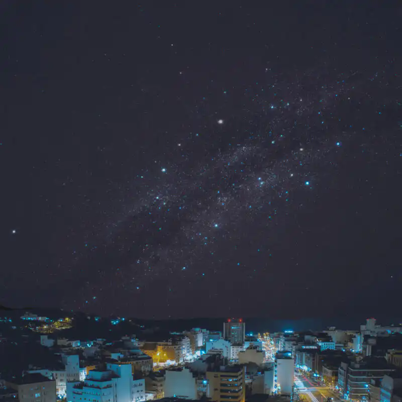 Nočné fotenie mobilom: 20 tipov ako odfotiť hviezdy, mesto a atmosféru v tme