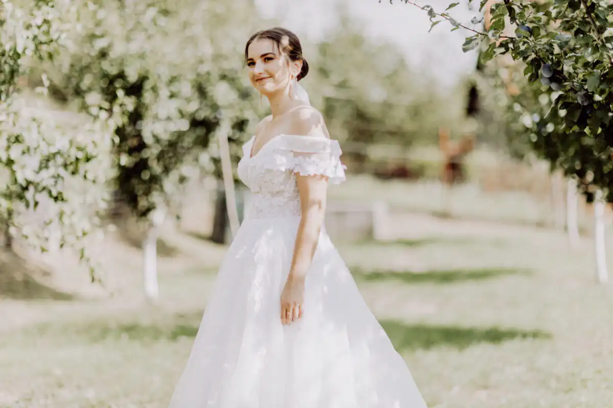 Svadobný fotograf Orava – ako si vybrať človeka na prirodzené, emotívne a nadčasové svadobné fotografie v celom regióne