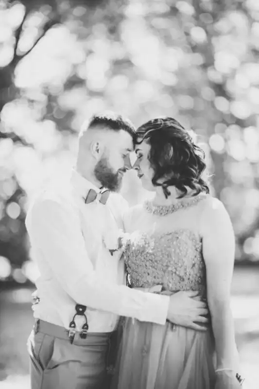 Fotograf Žilina – prirodzené svadobné, rodinné a portrétne fotenie s dôrazom na svetlo, emóciu a nadčasový výsledok