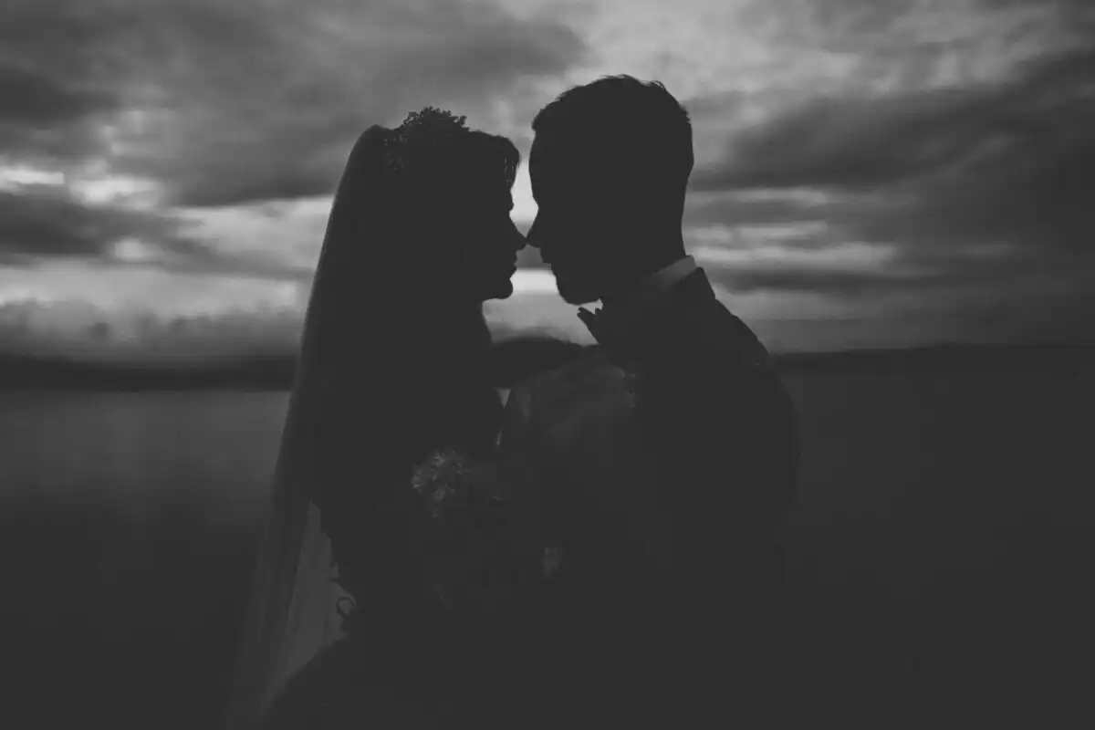 Fotograf – kompletný sprievodca, ako si vybrať správneho fotografa a získať prirodzené fotografie, ktoré budú mať hodnotu aj po rokoch