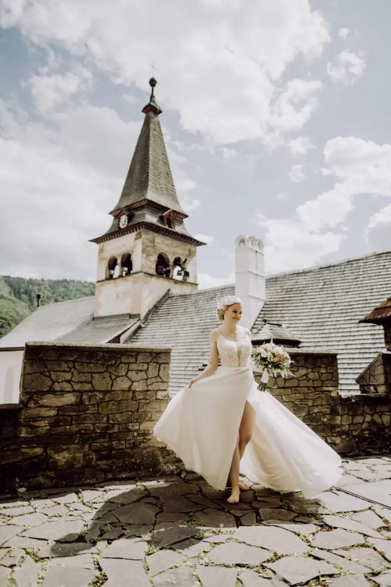 Svadobné portréty Oravský hrad – prečo tu vznikajú jedny z najsilnejších a najnadčasovejších svadobných fotografií na Orave