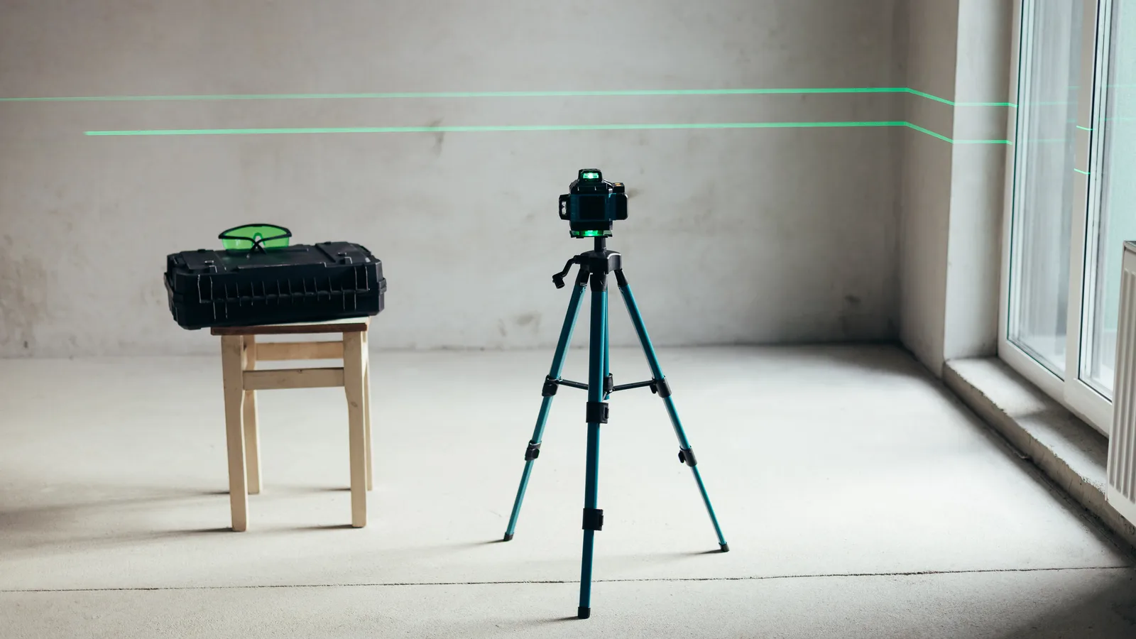 Rovný horizont pri produkte a interiéri bez statívu s vodováhou: tri rýchle kontroly – fotografia z Envato