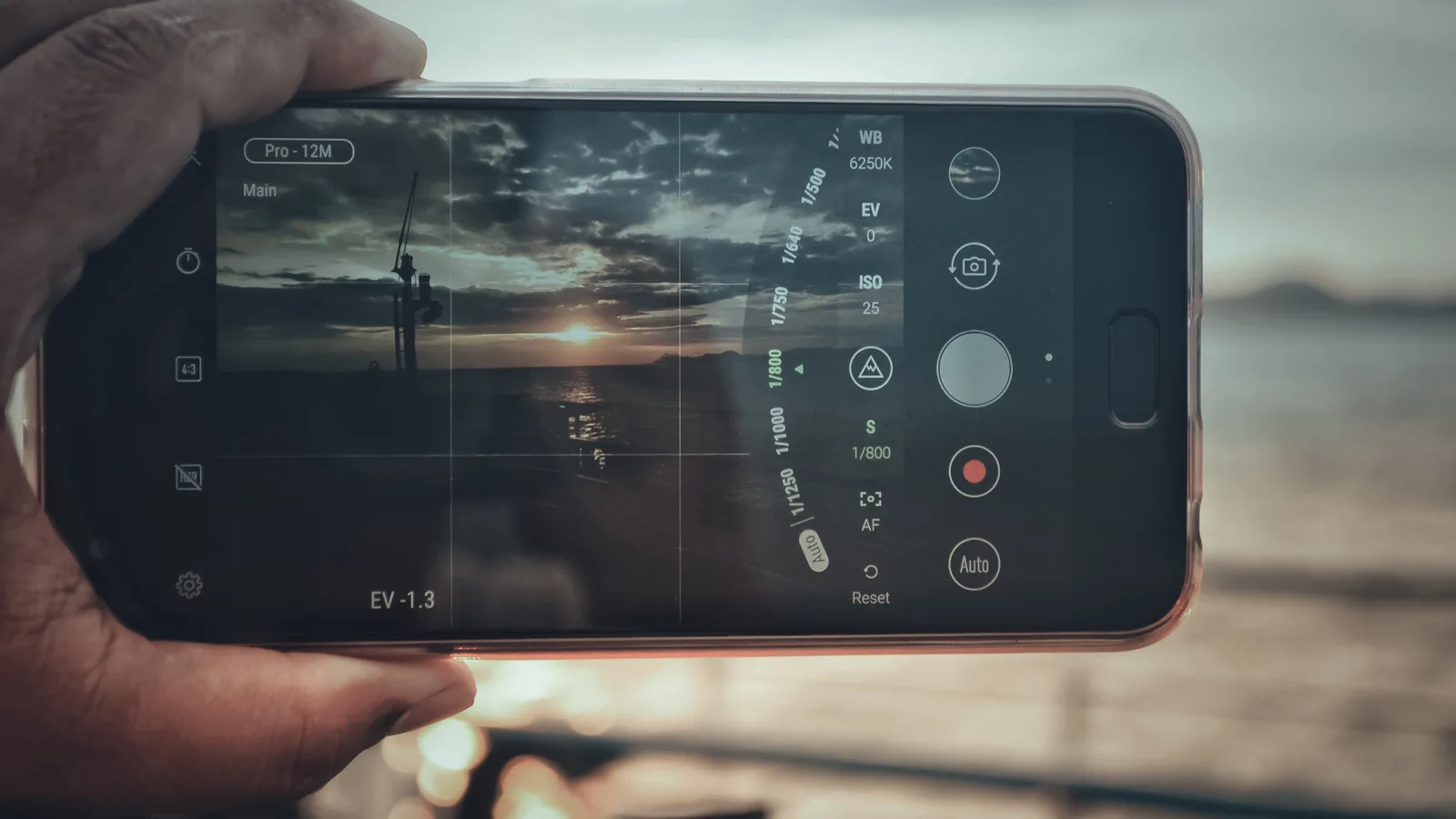 Zvedavosť v pohybe: Ako mestá a príroda inšpirujú tvorivosť – fotografia z Envato